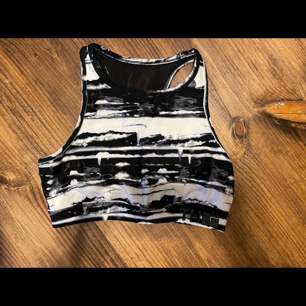 Sports bra